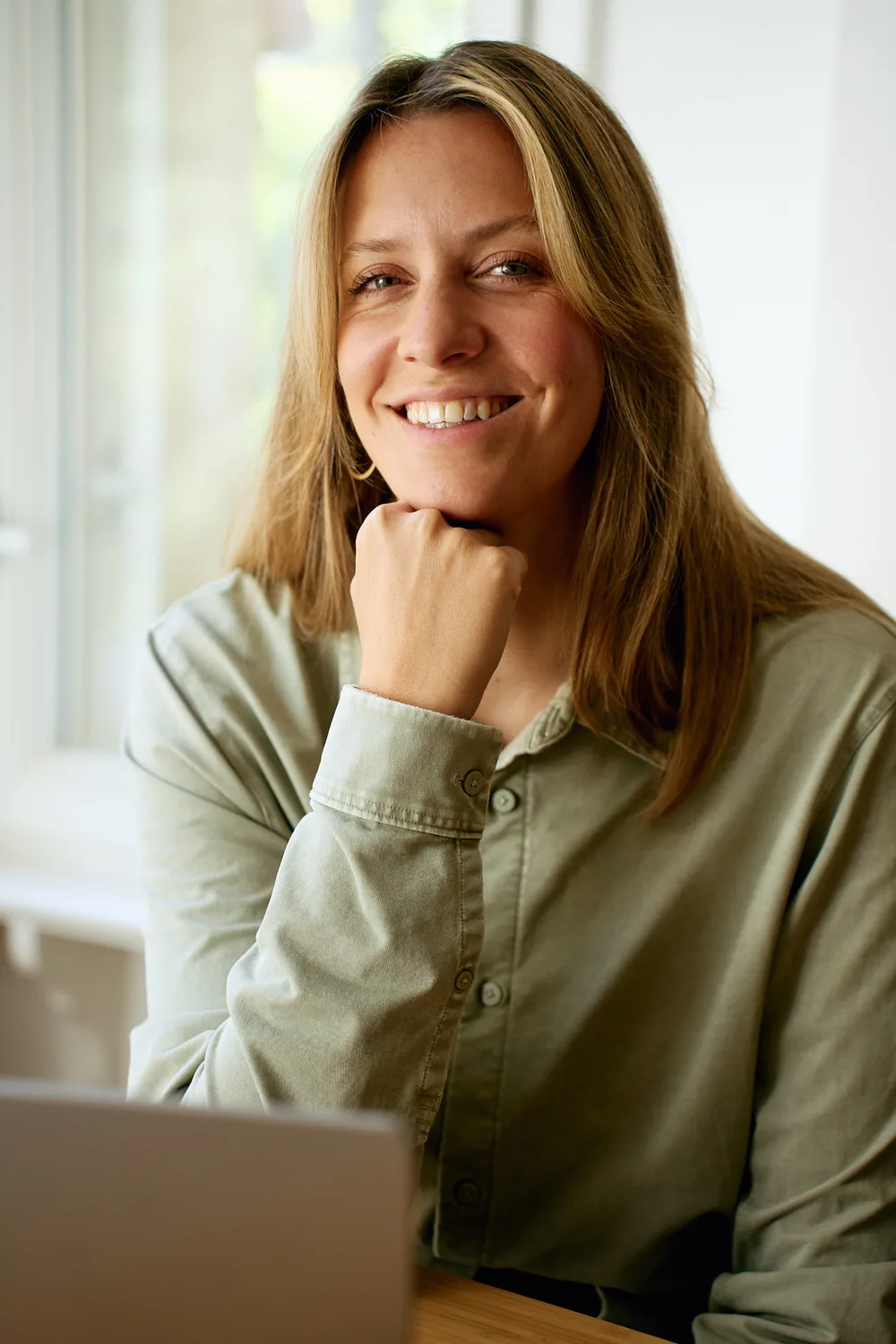 Porträt von Leonie Strohm, systemische Organisationsentwicklerin aus Freiburg